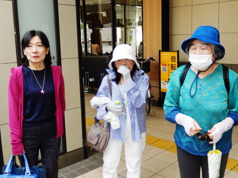 左から初参加籠田さん、　影井さん、
初参加菊澤さん